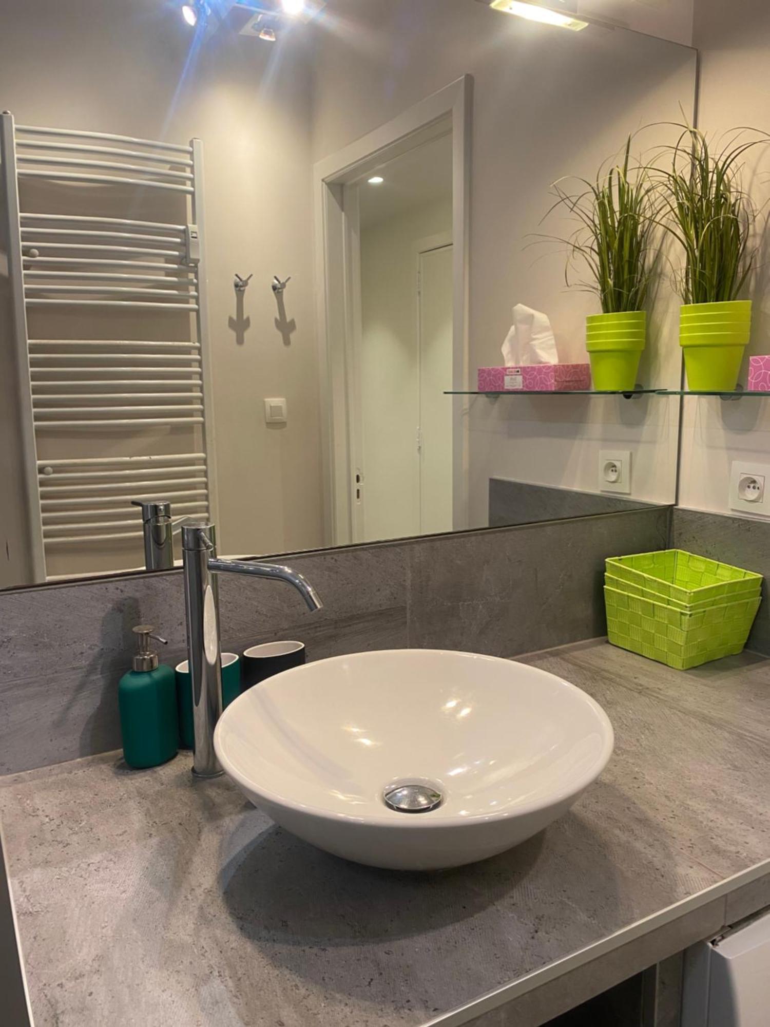 Appartement Beautiful 2-bedroom On The 8th Floor With Direct Sea View T44 *