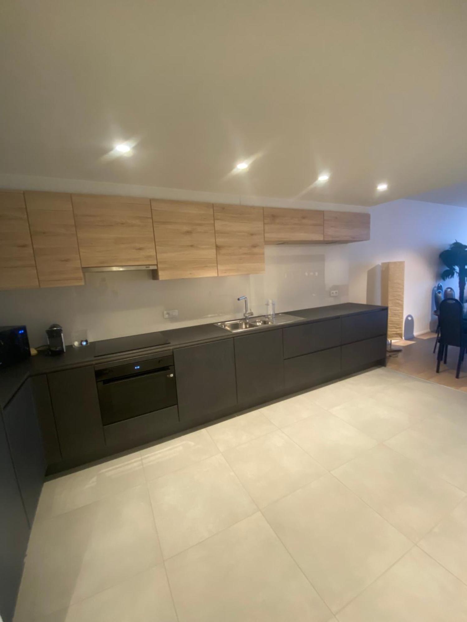 Appartement Beautiful 2-bedroom On The 8th Floor With Direct Sea View T44 Oostende